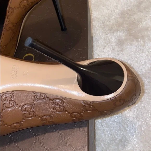 Gucci Brown Peep-Toe Sandals - Picture 4 of 4